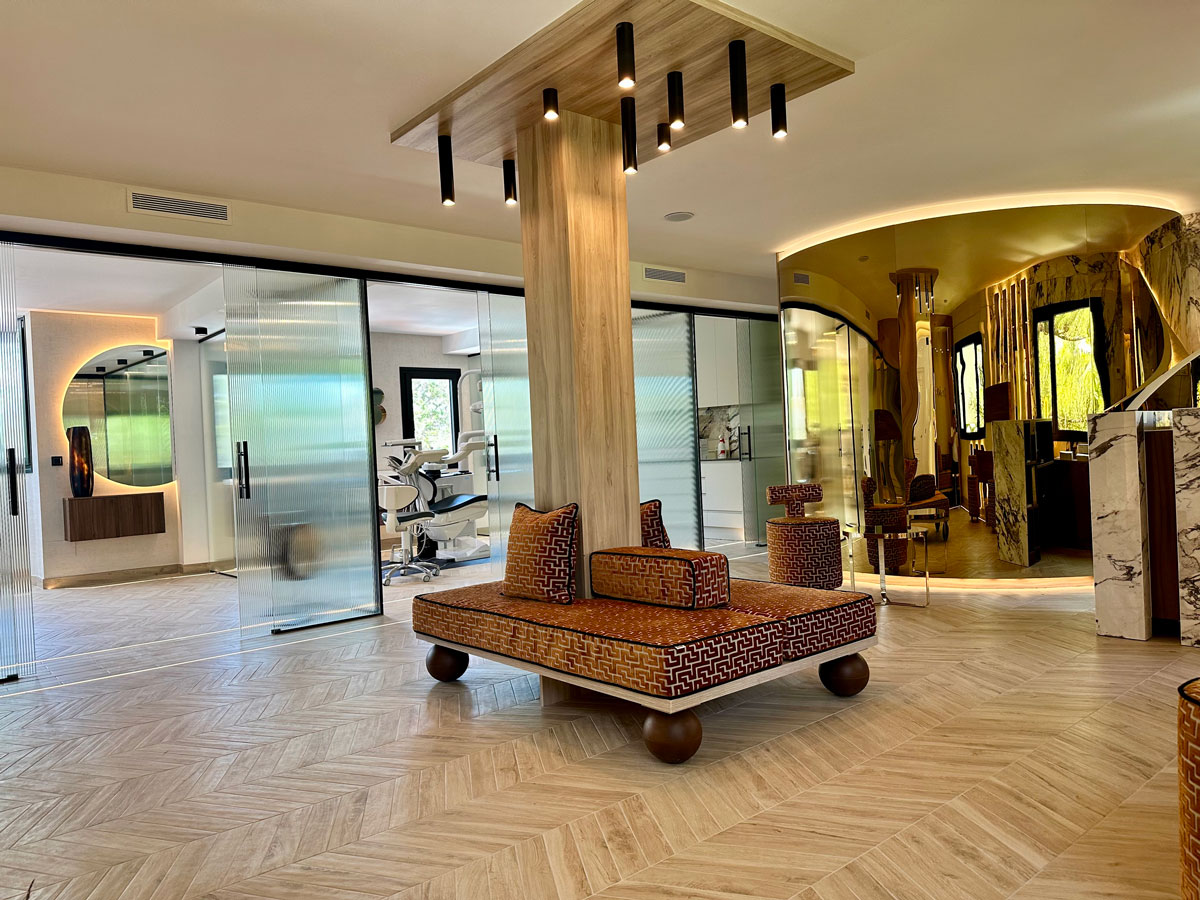 SAIZ Private Studio Marbella, espacio clínico privado del Dr. Carlos Saiz